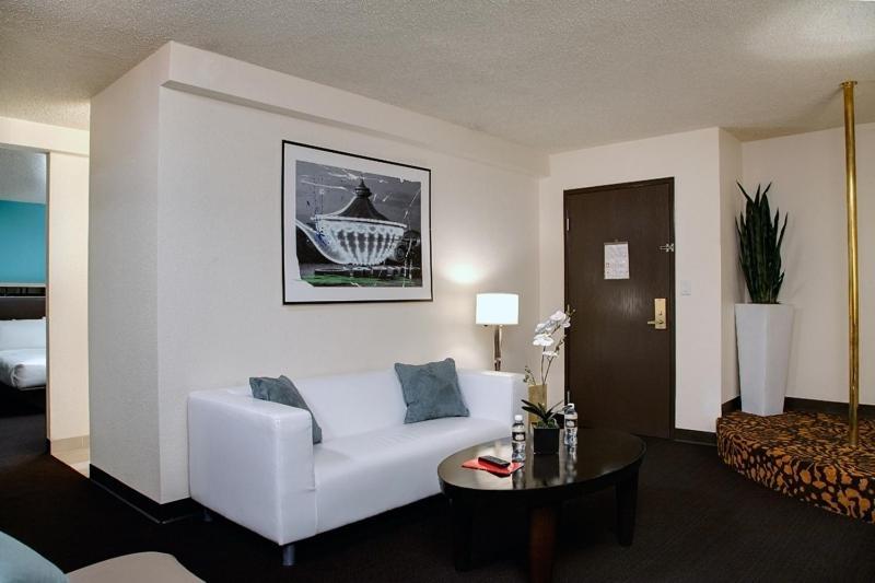 Oasis At Gold Spike (Adults Only) Hotel Las Vegas Bagian luar foto